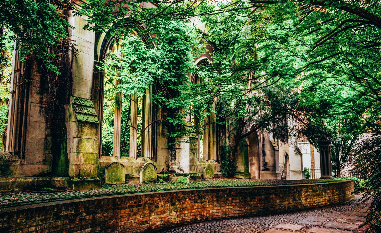 15 Amazing Secret Spots You Have To See In London! - Hand Luggage Only