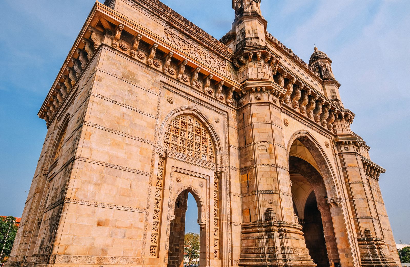 15 Impressive Things To See And Do In Mumbai, India - Hand Luggage Only