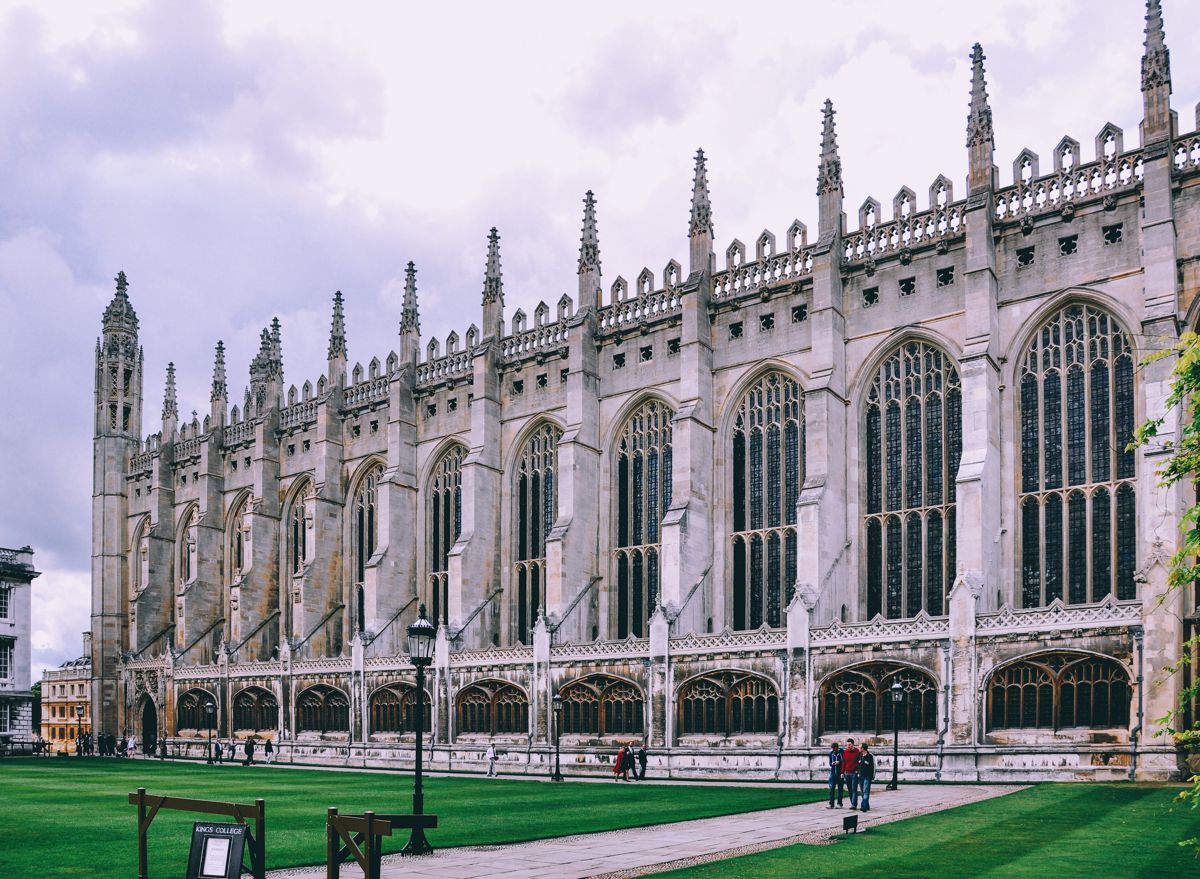 Cambridge_Kings_College_Chapel_2011_03-s.jpg