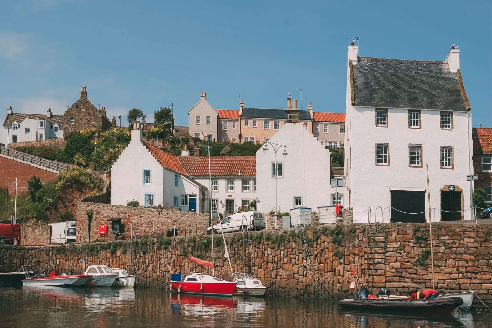17 Of The Most Beautiful Villages To Visit In Britain Hand