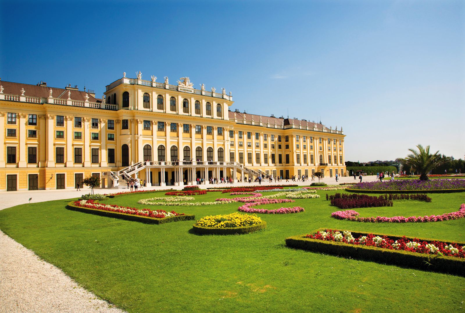 The most beautiful palaces in the world
