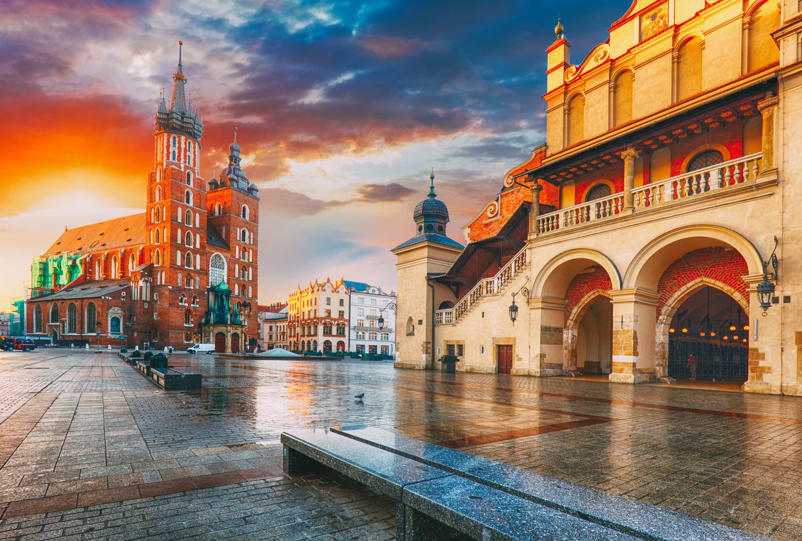 cheap travel from london to krakow