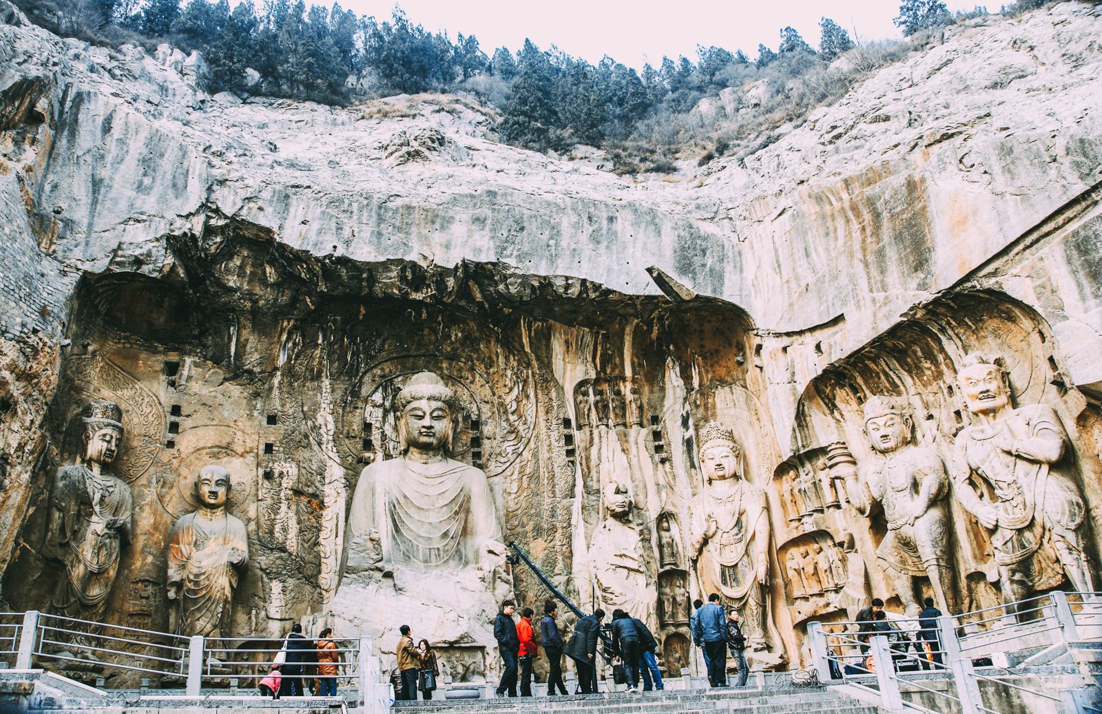 27 Amazing Ancient Ruins Around The World That You Need To See Hand   Longmen Grottoes China S 