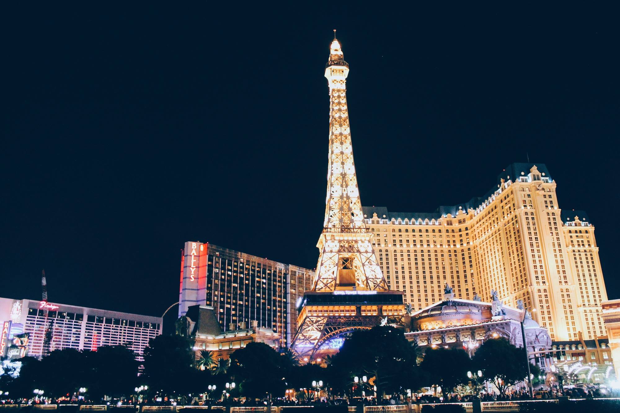 11 Reasons Why You Need To Go To Las Vegas On Holidays! (5)