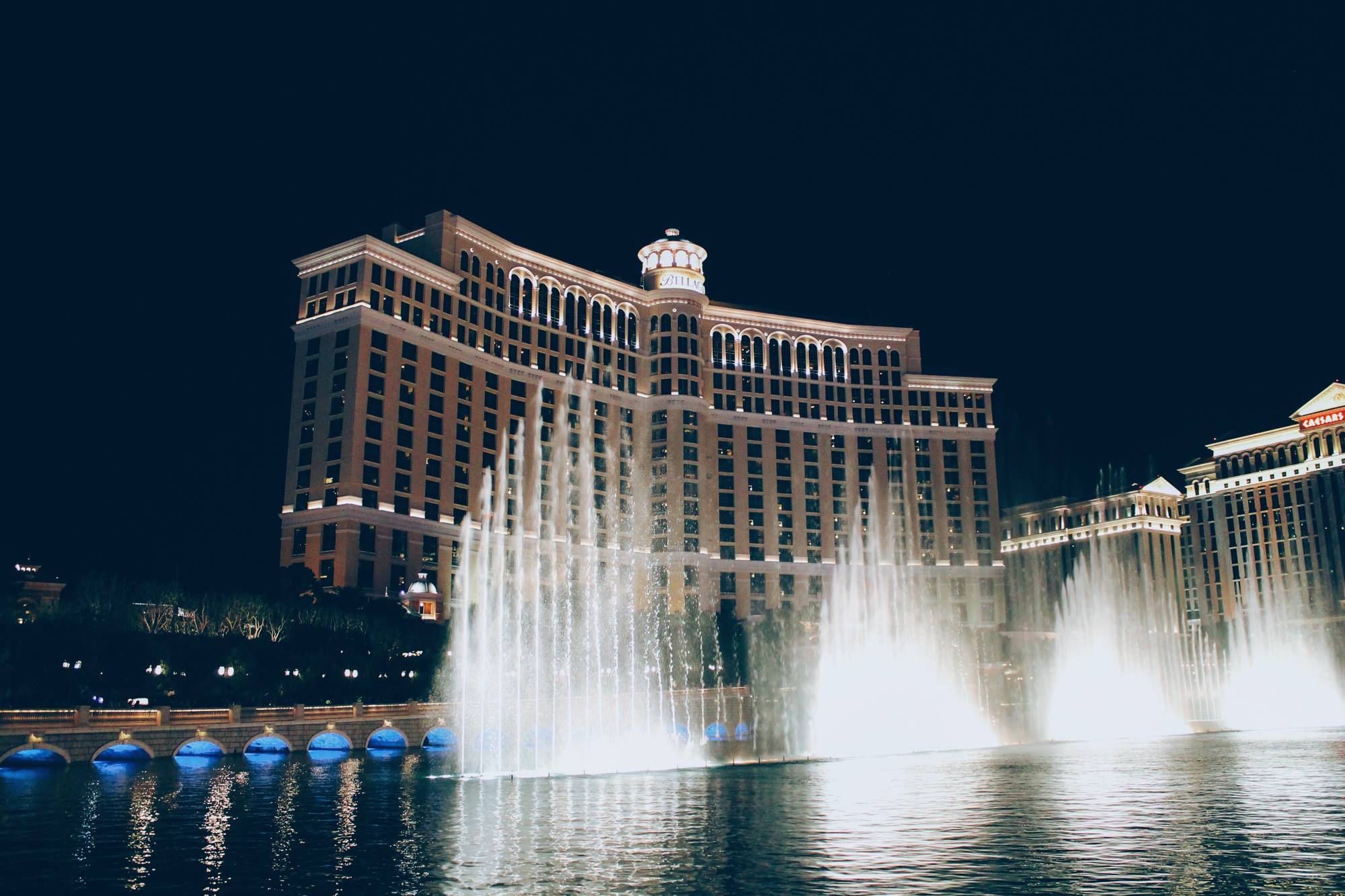 11 Reasons Why You Need To Go To Las Vegas On Holidays! (6)
