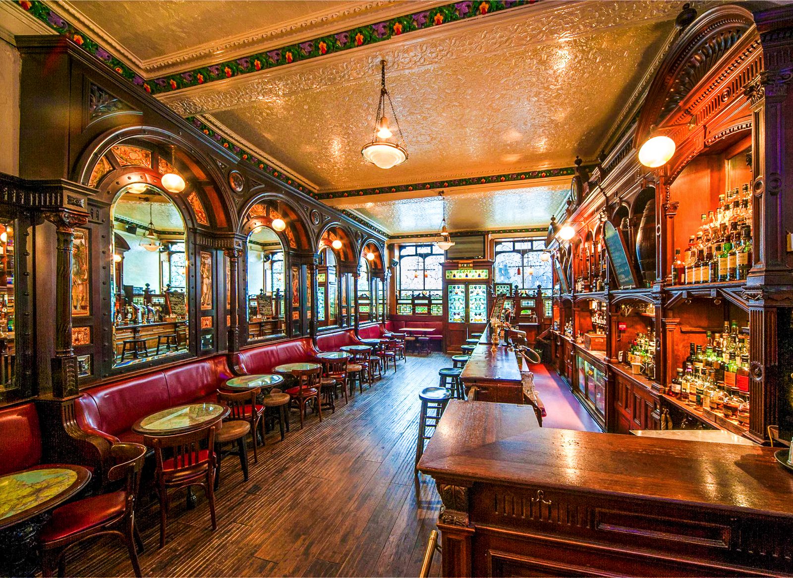 11-fantastic-bars-to-visit-in-edinburgh-hand-luggage-only-travel