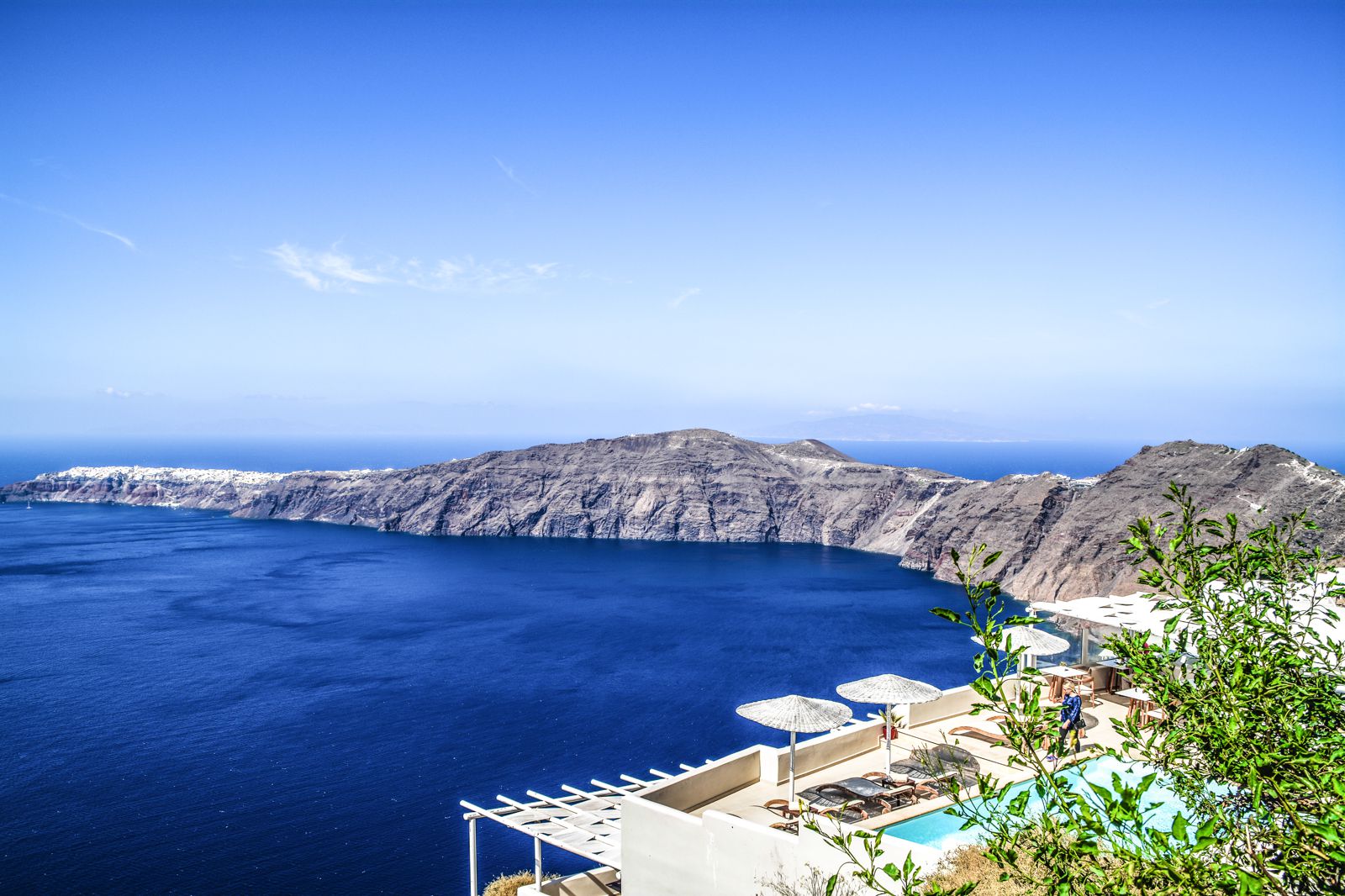 A Journey To The Real Atlantis - Santorini In Greece - Hand Luggage ...