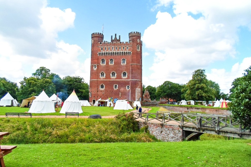 17 Fairytale Castles You Must Visit In England - Hand Luggage Only ...