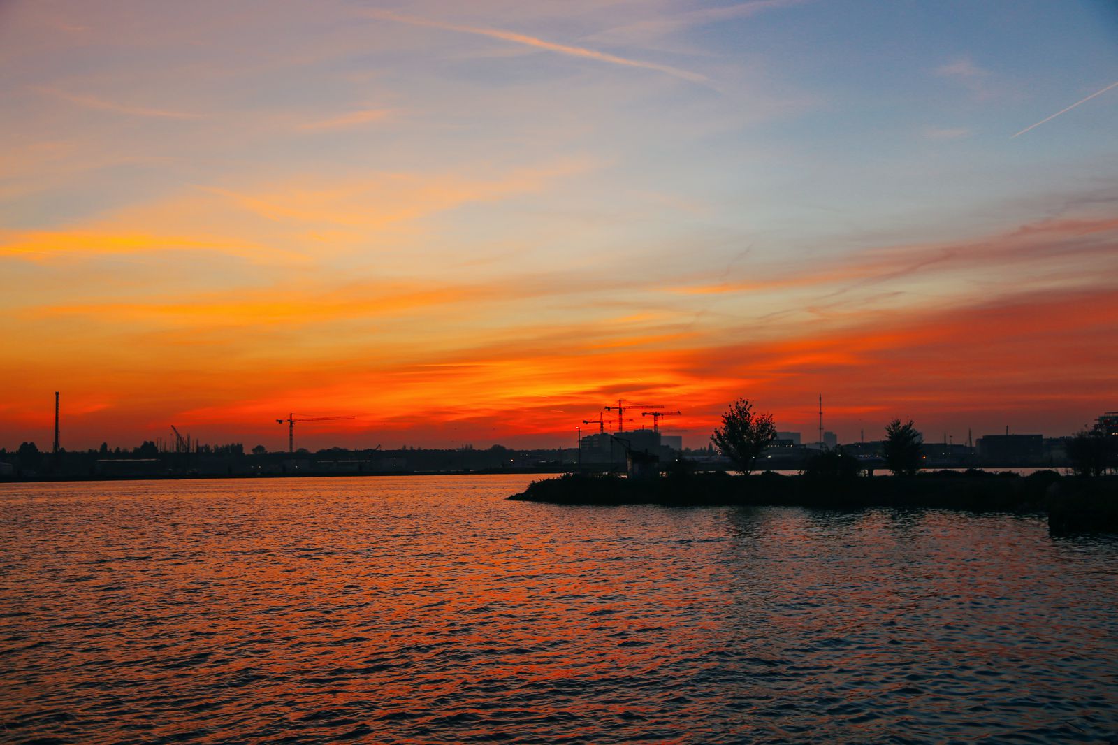 This Is Where To Go For The Best Sunsets In Amsterdam! - Hand Luggage ...