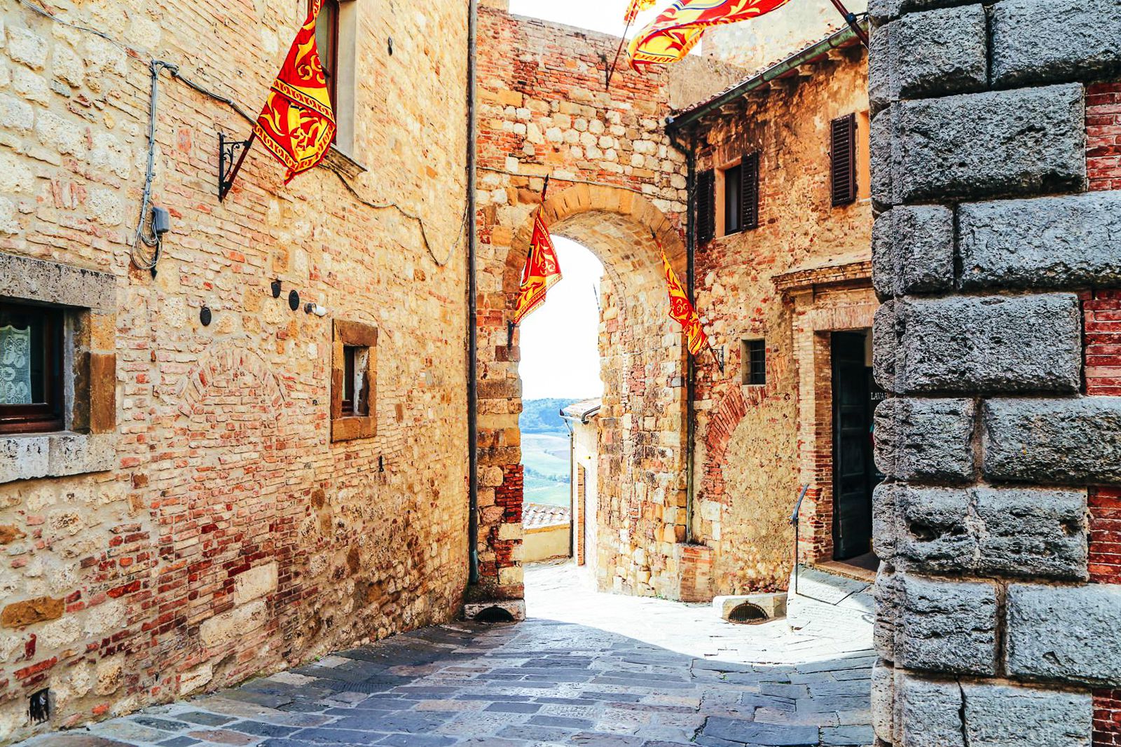 23 Ultimate Places You Must Include On Your Italian Road Trip (51)