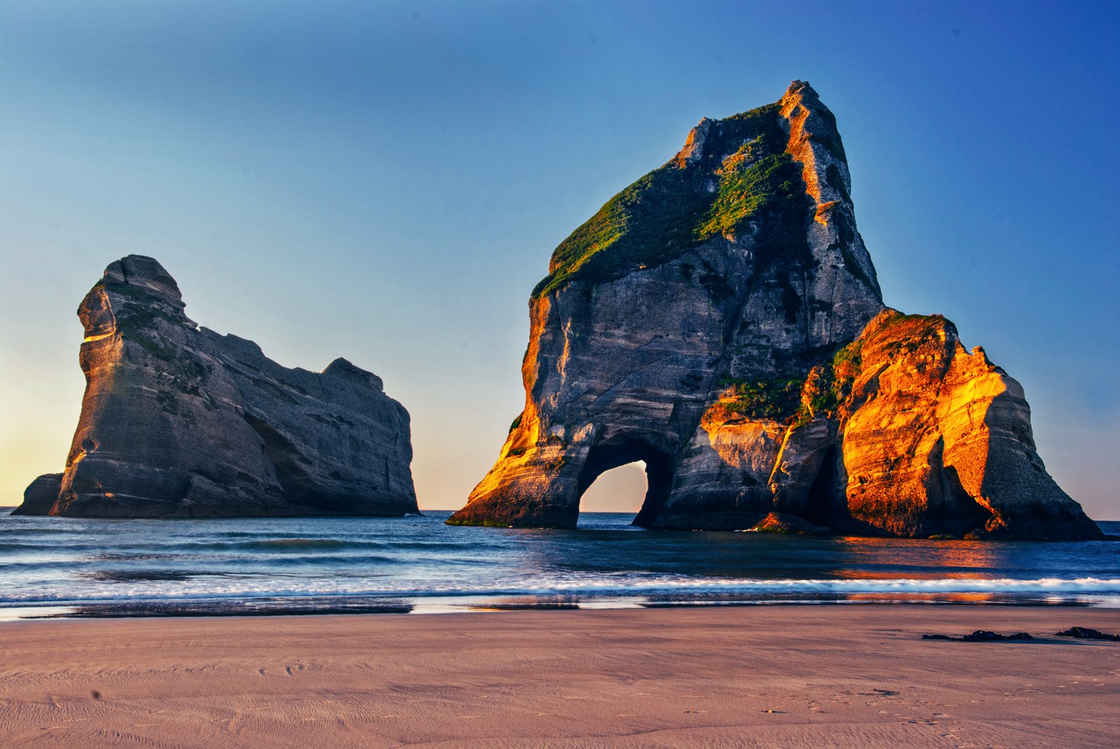 Beaches You Have Visit New Zealand Hand Luggage Only