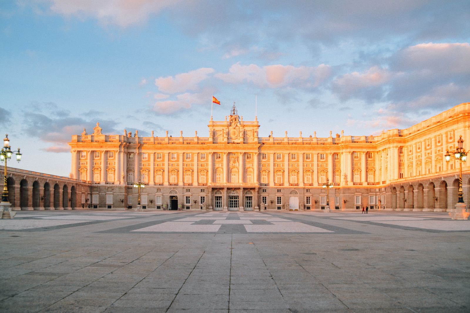 10 Places You Must Visit For A Perfect Weekend In Madrid - Hand Luggage