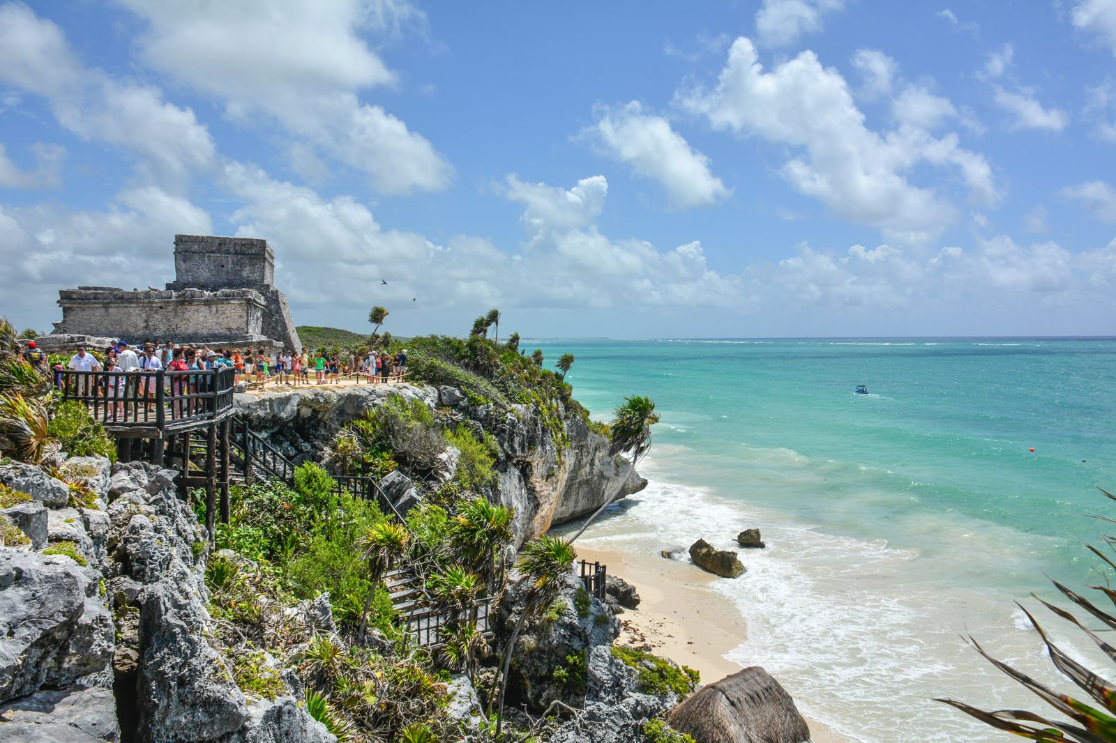 things-to-know-before-visiting-tulum-mexico-hand-luggage-only