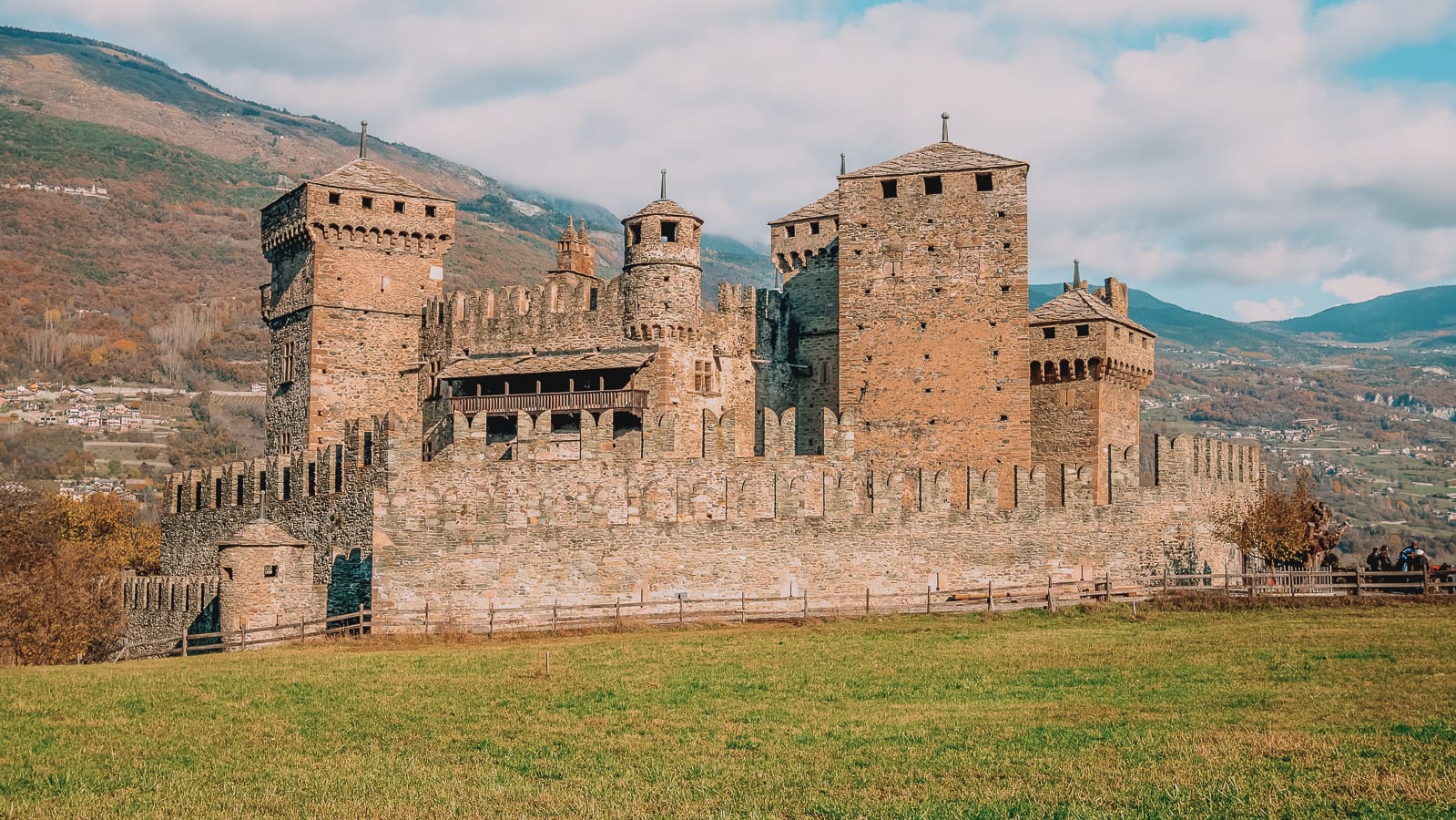 10 Very Best Castles In Italy To Visit Hand Luggage Only Travel