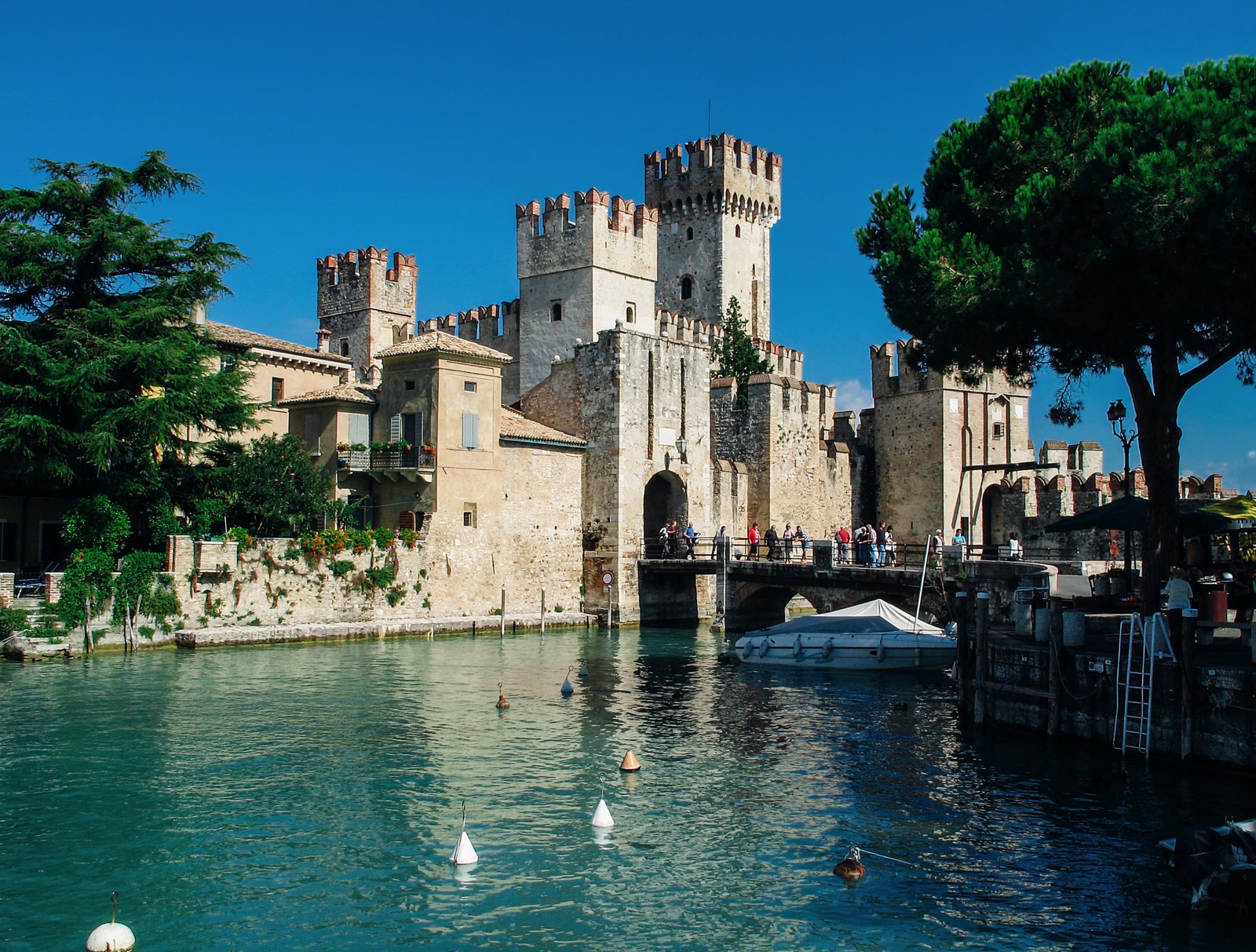 10 Amazing Castles You Have To Visit In Italy Hand Luggage Only