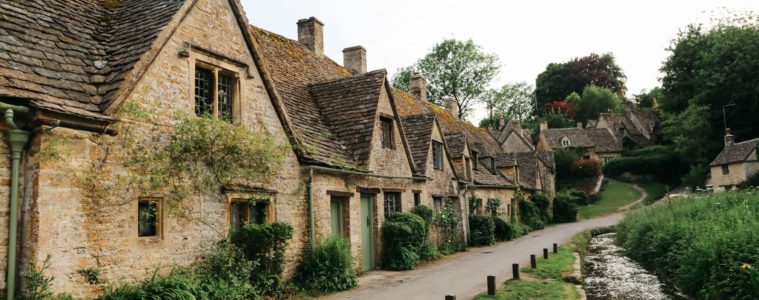 In Search Of The Most Beautiful Street In England - Arlington Row, Bibury (9)