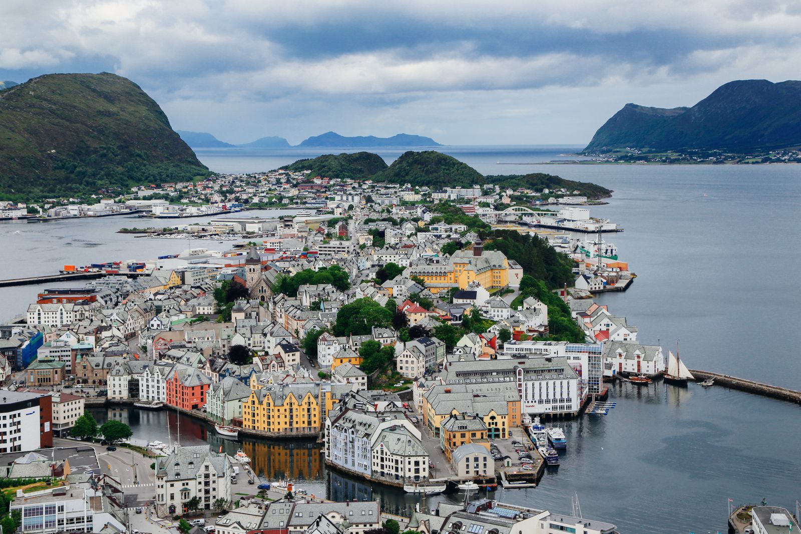 Arrival In Alesund, Norway - The Start Of Our Norwegian Road Trip! (19)