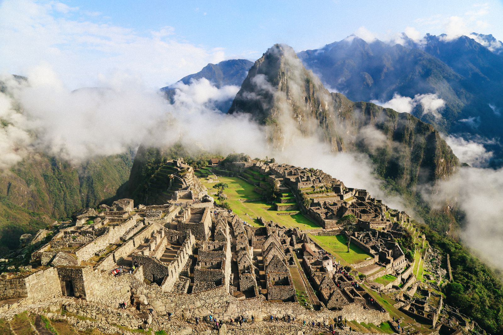 A Day In Machu Picchu... And Hiking The Impressive Huayna Picchu ...