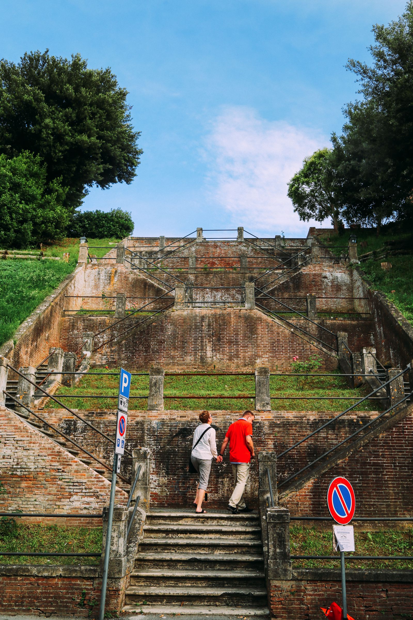 Visiting The Beautiful Tuscan Town Of San Miniato, Italy - Hand Luggage ...