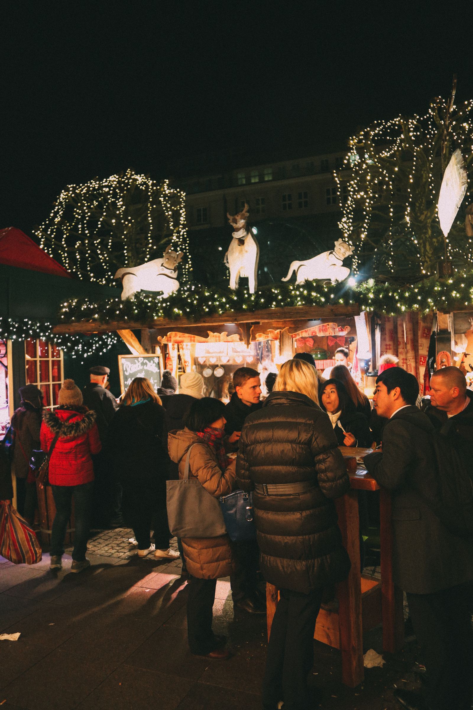 What It's Like To Visit Hamburg's Magical Christmas Market - Hand ...