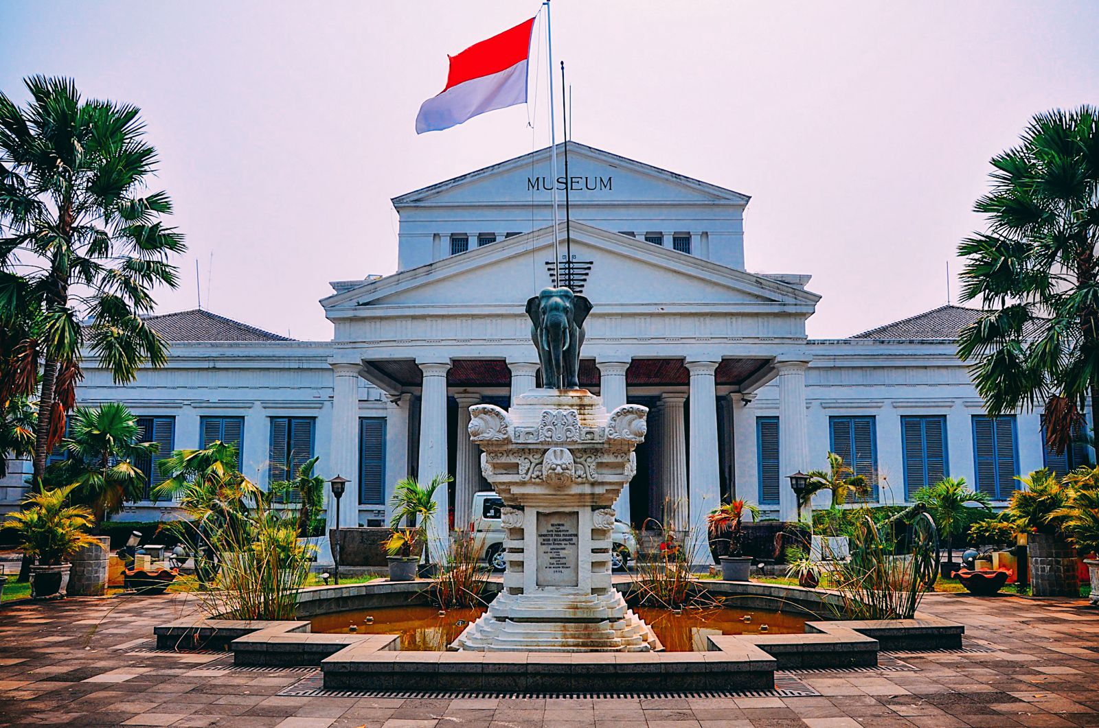 10 Places You Have To Visit In Jakarta, Indonesia - Hand Luggage Only - Travel, Food