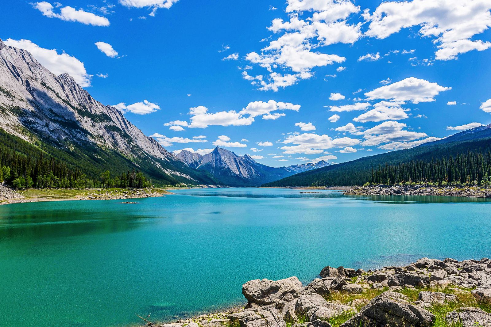 15 Beautiful Places You Have To Visit In Alberta Canada Hand Luggage Only Travel Food 1438