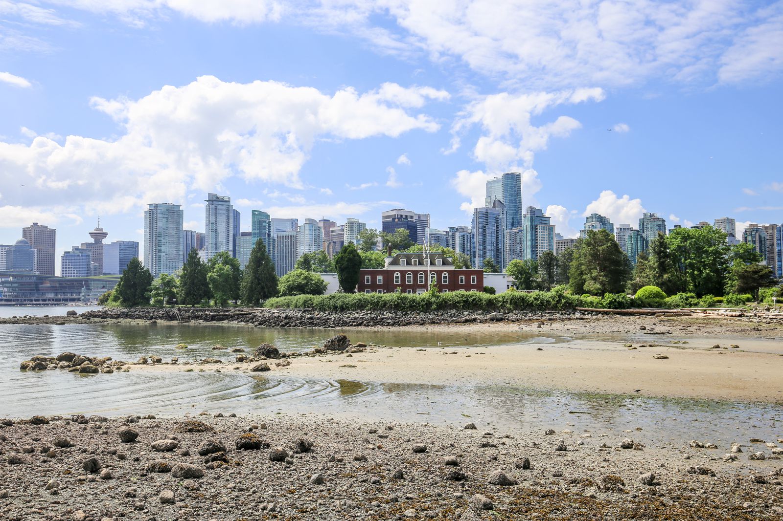 Here's The Real Reason Why You Visit Vancouver, Canada - Hand Luggage ...