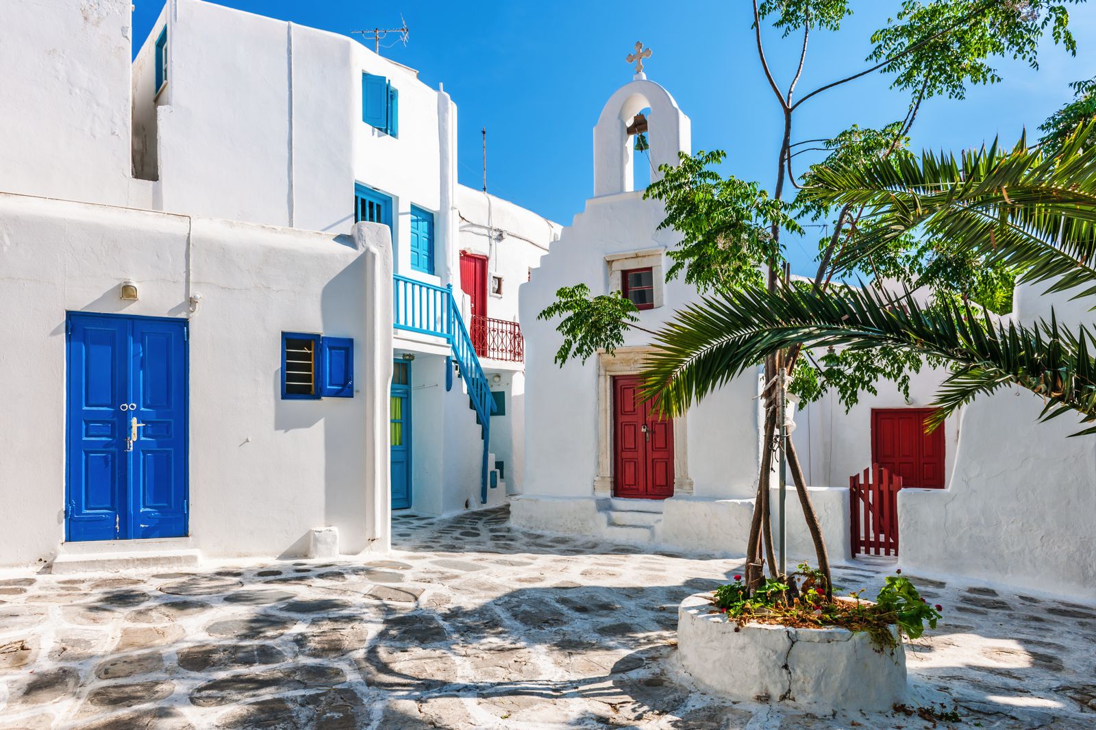 The Complete Guide On Things To See, Do And Eat In Mykonos, Greece (6)
