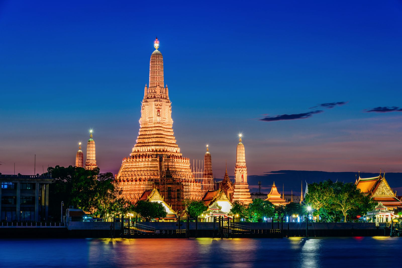 places to visit while in bangkok