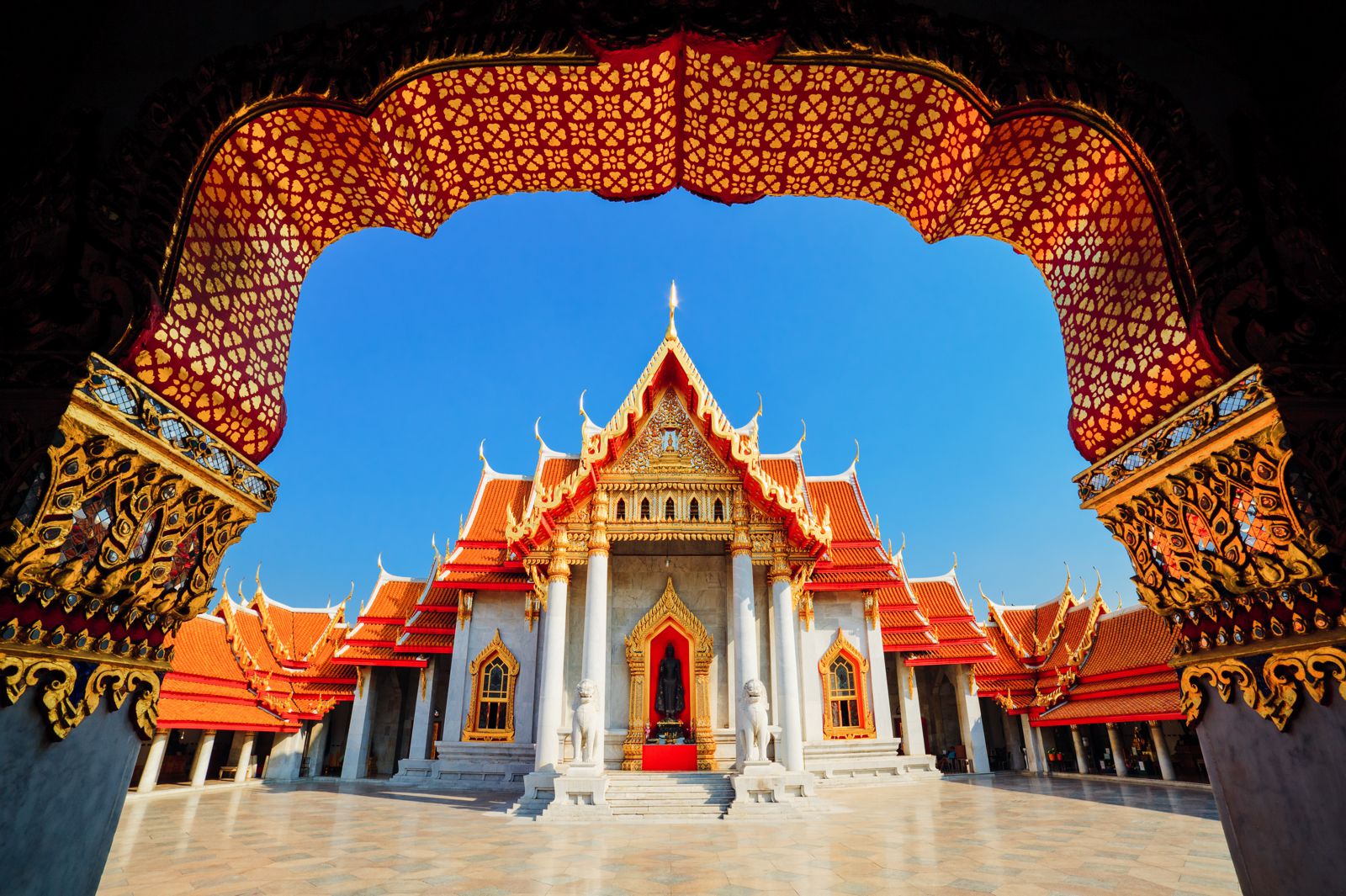 11 Amazing Places And Things You Need To See In Bangkok, Thailand (5)