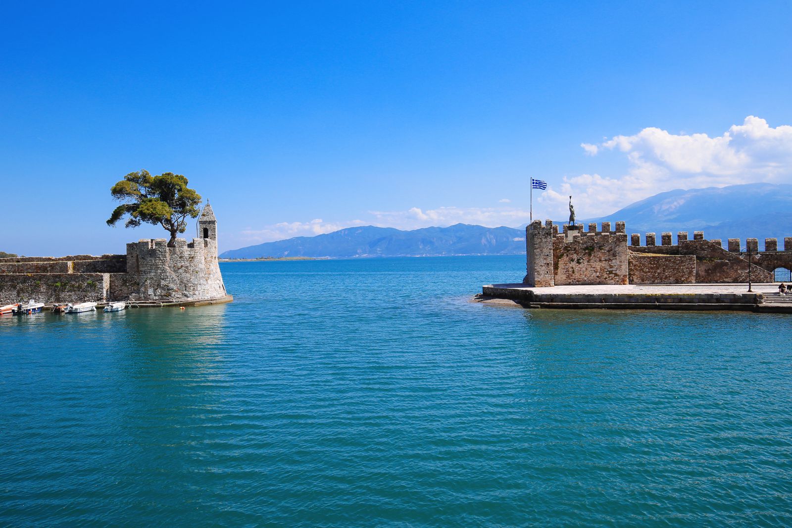 Your Complete Guide To Visiting Mainland Greece - Hand Luggage Only