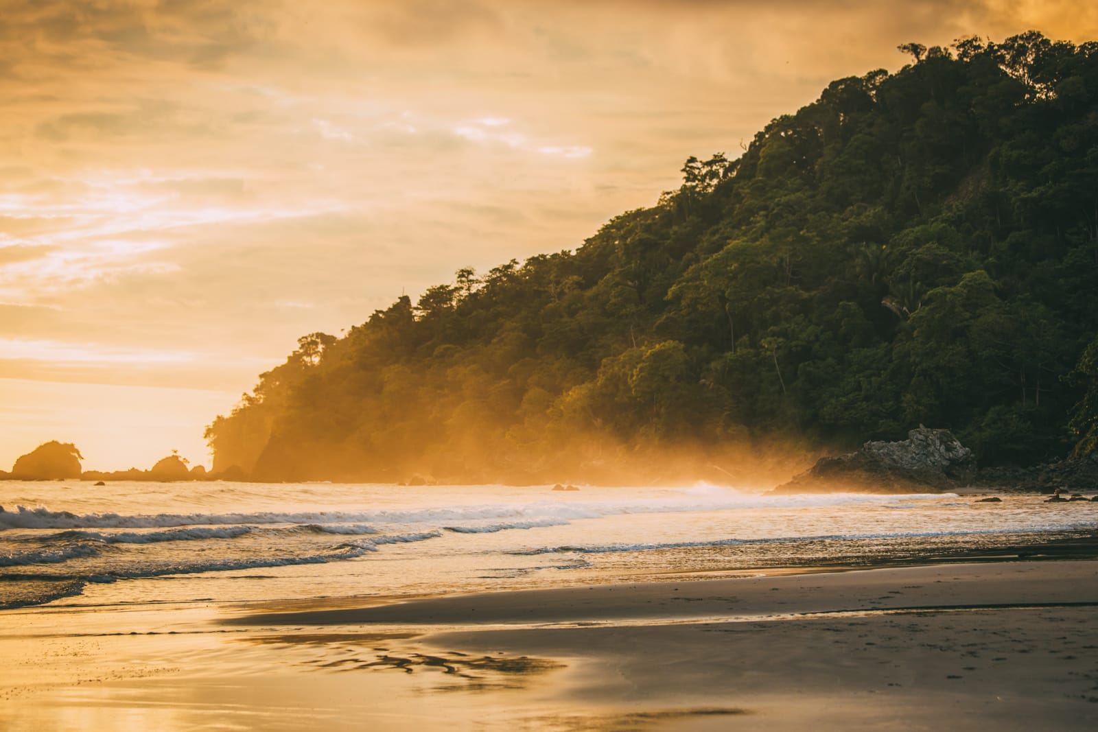 10 Amazing Things To Do In Costa Rica - Hand Luggage Only - Travel