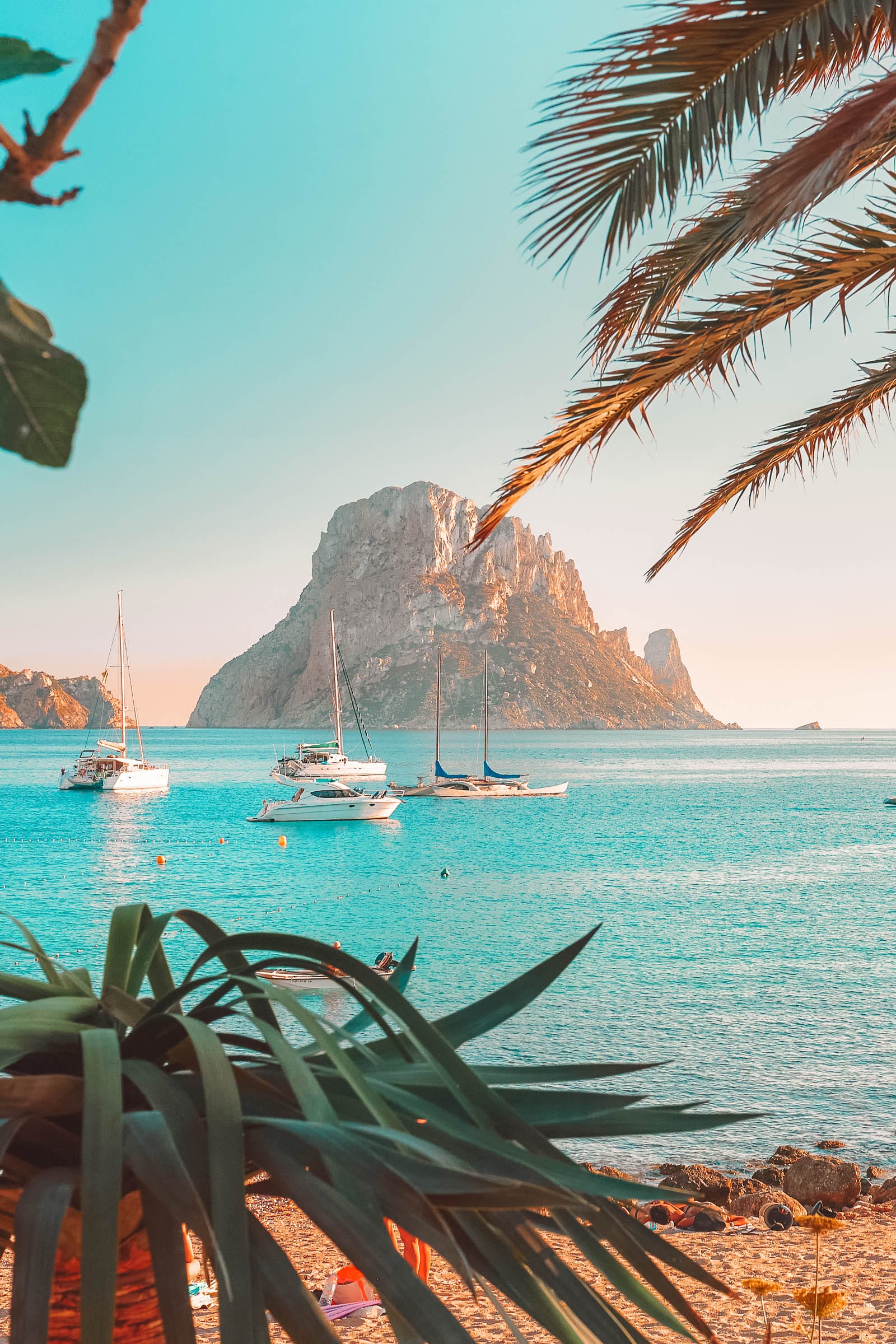 10 Things To Do In Ibiza Hand Luggage - Travel, Food Photography Blog