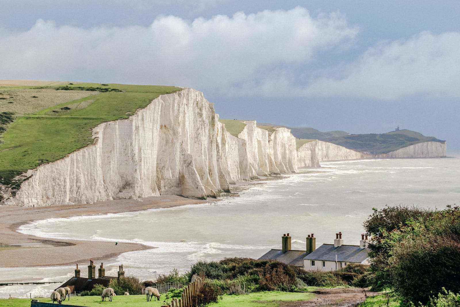 16 Places To Enjoy The Best Seaside Holidays In the UK - Hand Luggage ...