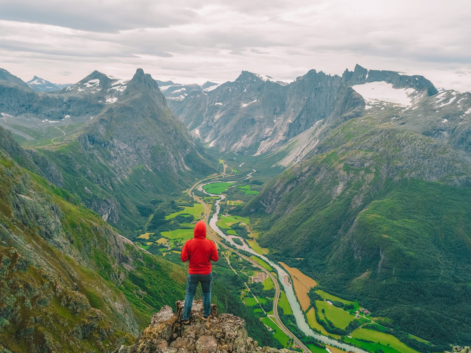 visit norway hiking