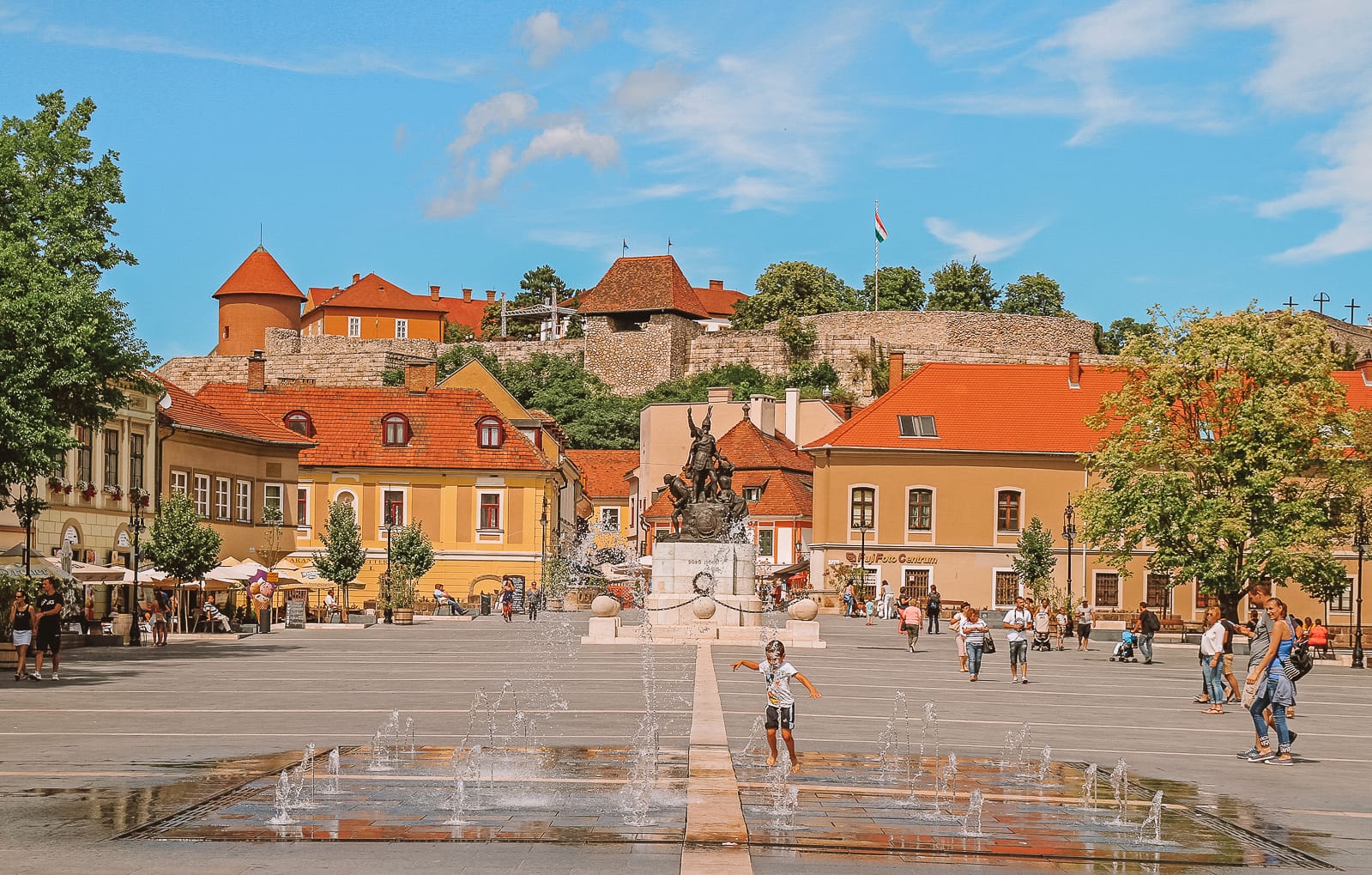 towns to visit in hungary