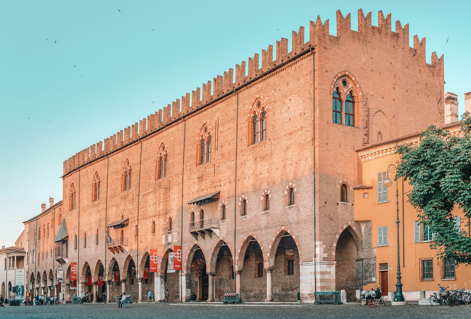 mantua travel guide