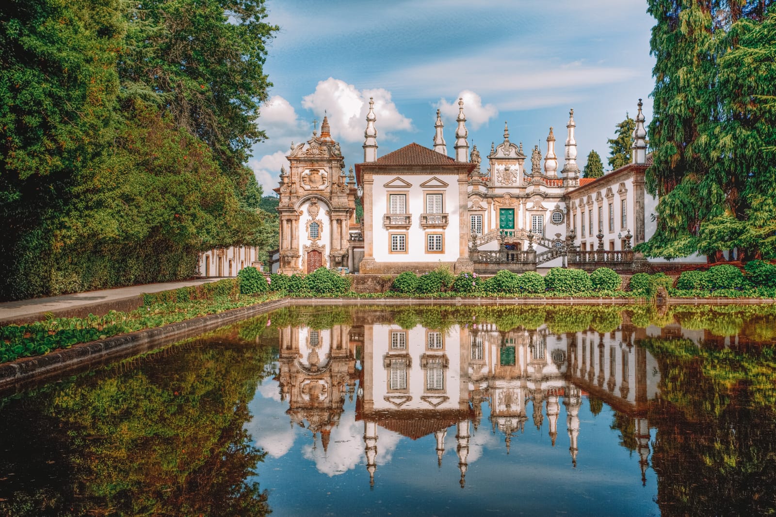 14 Best Places In Portugal To Visit This Year (14)