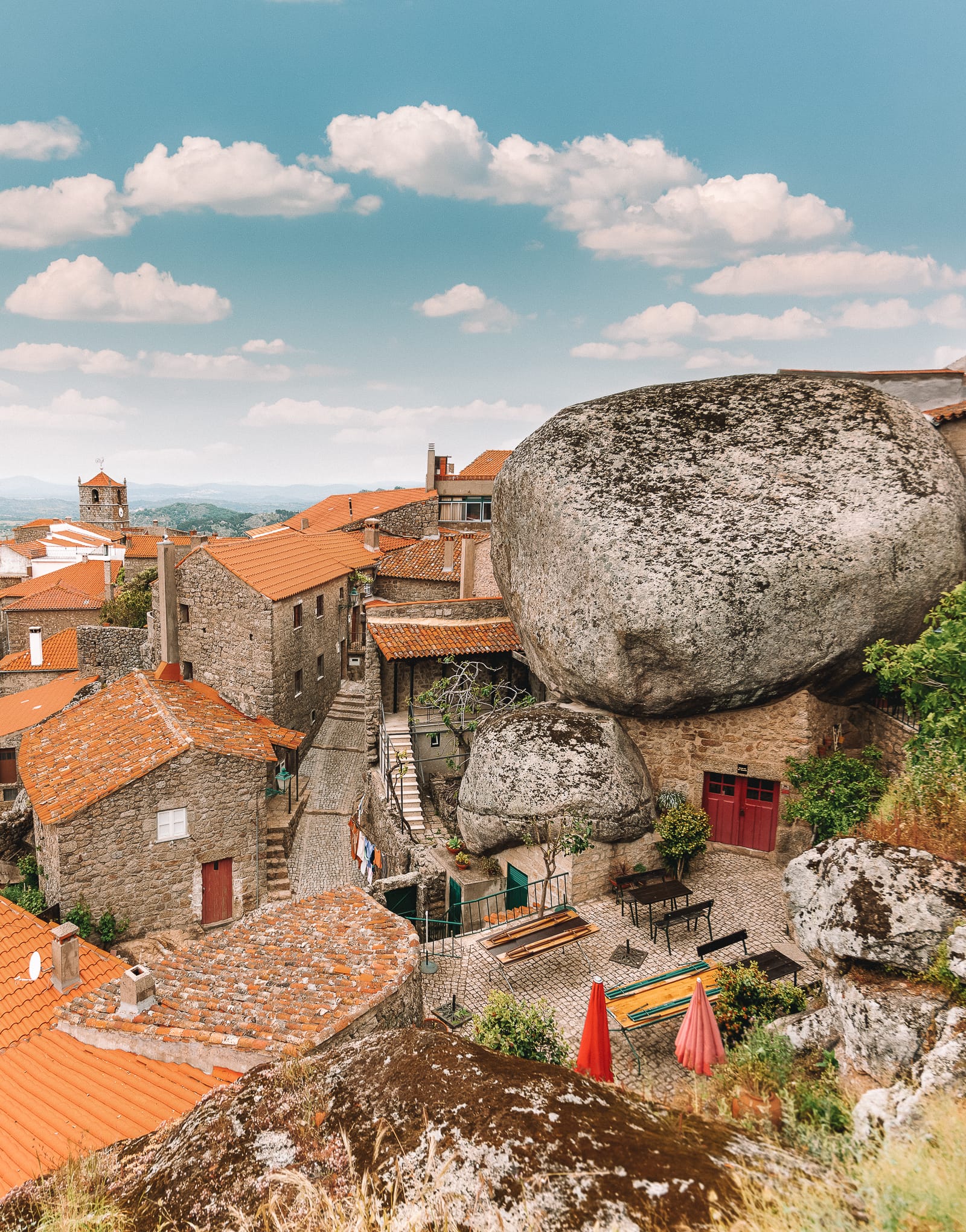 14 Best Places In Portugal To Visit This Year (13)