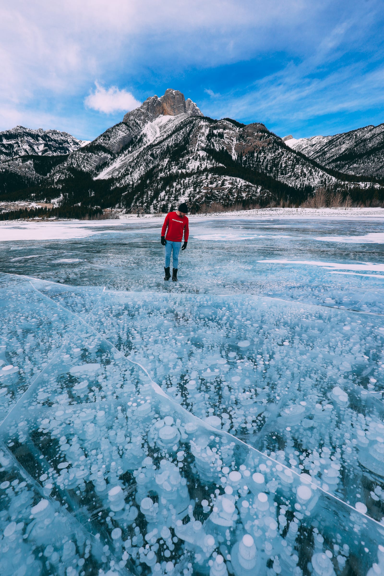 Driving Canada's Epic Icefields Parkway And Finding The Frozen Bubbles Of Abraham Lake (39)