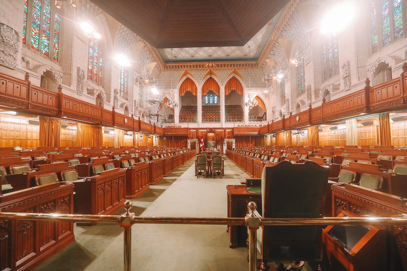 Visiting The Parliament Of Canada (18)