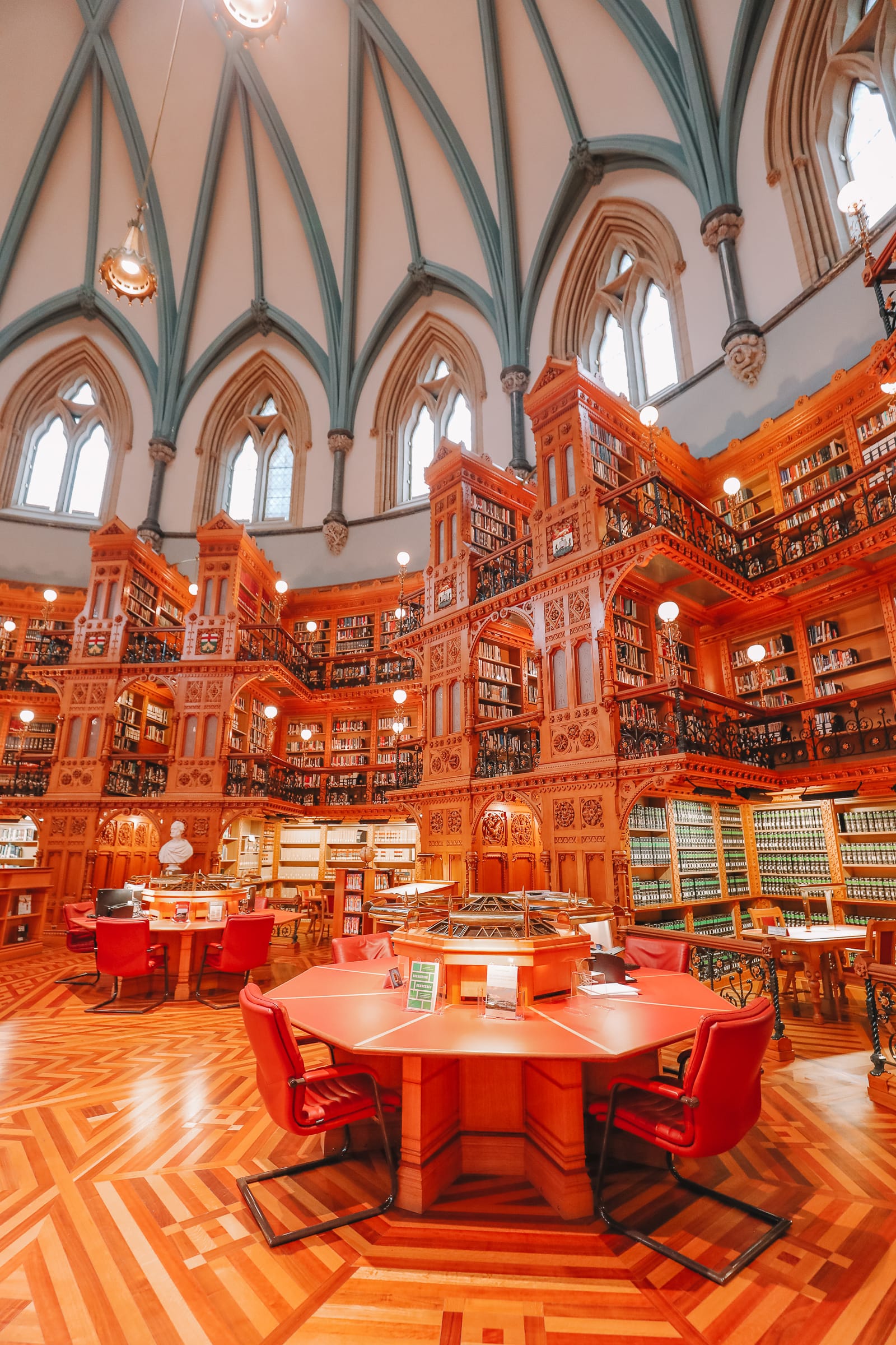 Visiting The Parliament Of Canada (25)