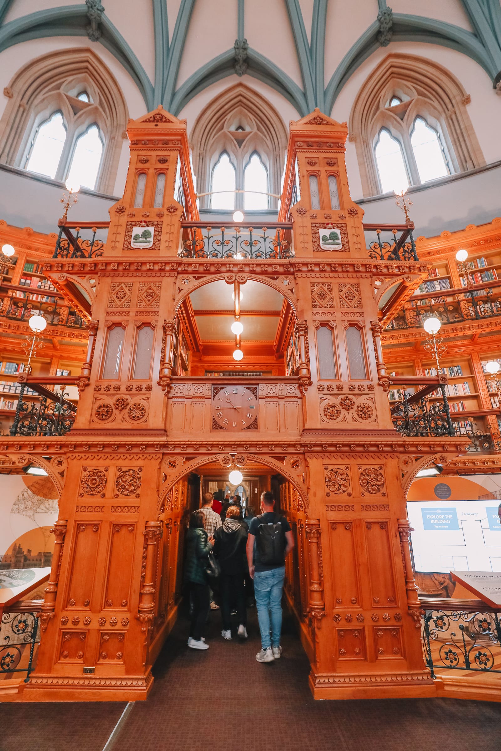 Visiting The Parliament Of Canada (26)