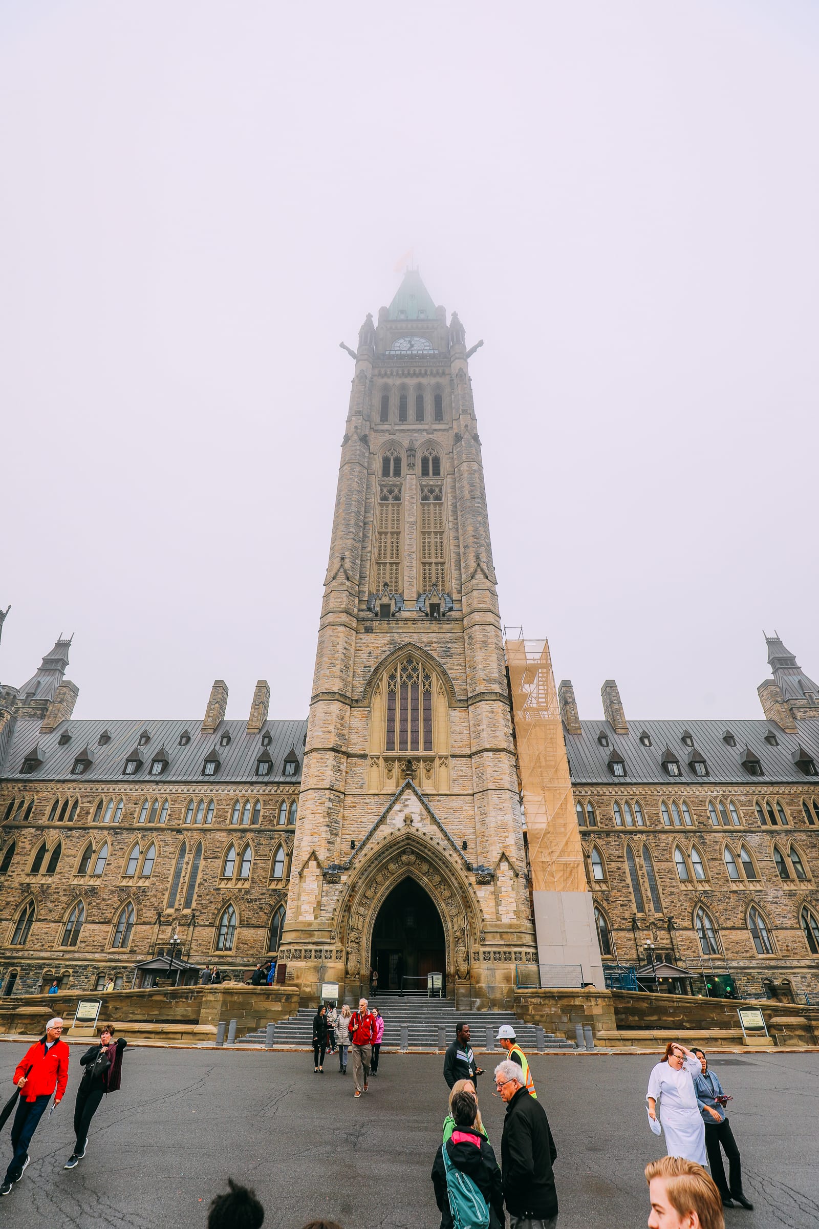 Visiting The Parliament Of Canada (33)