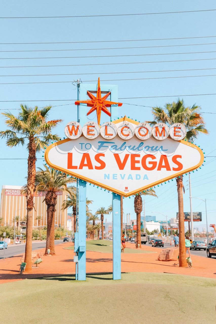 Your Essential Guide To Visiting Las Vegas - Hand Luggage Only - Travel ...