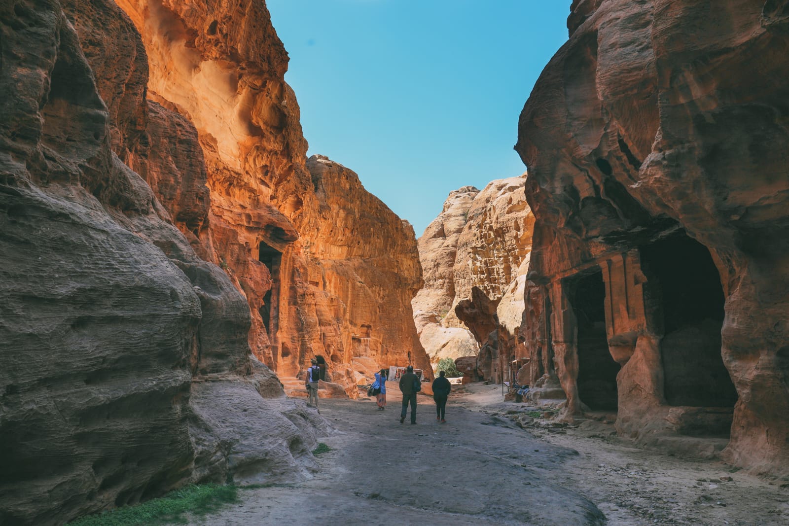 Things To Know For Visiting Petra At Night And Little Petra In Jordan